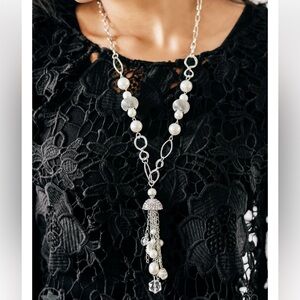 Elevate Your Style with Designated Diva's Sparkling Silver White Pearl Necklace